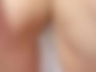 Live cam show with YourbabyKylie - Game on CamClone