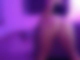 YourbabyKylie's Live Sex Cam Show