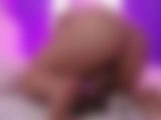 Live cam show with YourbabyKylie - Car on Livezox