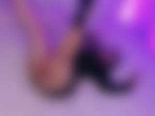 YourbabyKylie's Live Sex Cam Show
