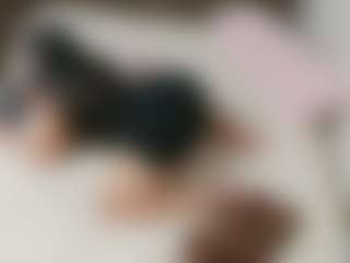 Live cam show with YourbabyKylie - HD on CamClone