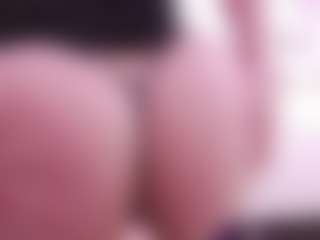 YourbabyKylie's Live Sex Cam Show