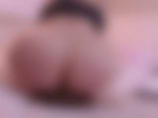 YourbabyKylie's Live Sex Cam Show