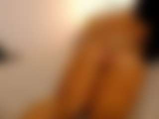 Live cam show with alice-fox - Butt Plug on Fling VIP Chat