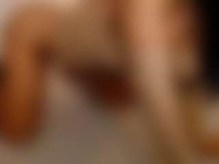alice-fox's Live Sex Cam Show