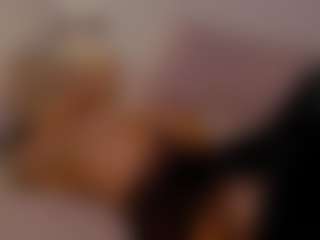Live cam show with alice-fox - Solo on CamwithHer