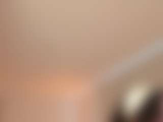 Live cam show with Kim Thompson - Lovense on Fling VIP Chat