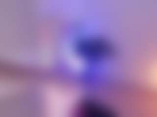 Live cam show with Kim Thompson - Tattoos on xplaylive.com