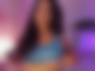 Live cam show with Kim Thompson - Latina on CamSodaAdn | colombia