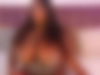 Live cam show with CheneellLorens - Black on PervPlay.com