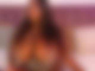 Live cam show with CheneellLorens - Cowgirl on boobsie.com