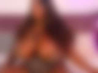 CheneellLorens's Live Sex Cam Show