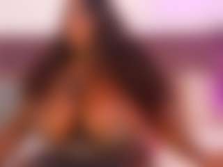 Live cam show with CheneellLorens - Latina on Milf Play | colombia