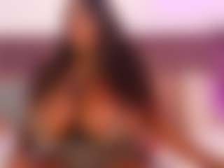 Live cam show with CheneellLorens - Lovense on Cam Slut