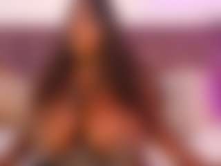 Live cam show with CheneellLorens - Ebony on xDating | colombia