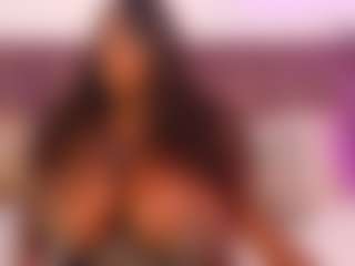 Live cam show with CheneellLorens - Tittyfuck on milfzrlive.com
