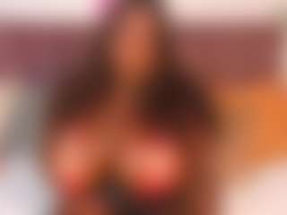 Live cam show with CheneellLorens - Latina on Camsoda | colombia