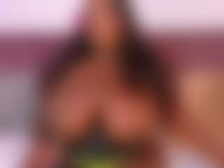CheneellLorens's Live Sex Cam Show