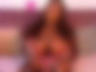 Live cam show with CheneellLorens - Bikini on xDating