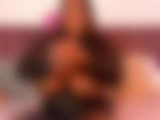 CheneellLorens's Live Sex Cam Show