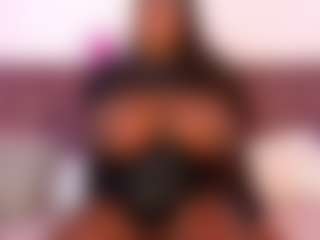 CheneellLorens's Live Sex Cam Show