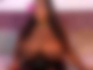 CheneellLorens's Live Sex Cam Show