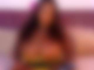 CheneellLorens's Live Sex Cam Show