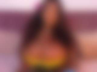 Live cam show with CheneellLorens - Ebony Big Tits on chickslive.net