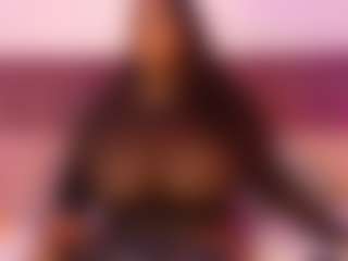 Live cam show with CheneellLorens - Tittyfuck on SinfulBabes