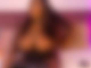 CheneellLorens's Live Sex Cam Show