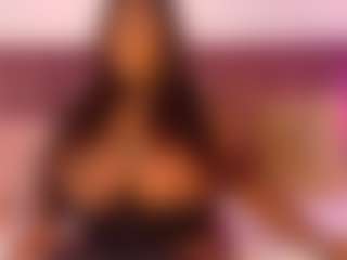 CheneellLorens's Live Sex Cam Show
