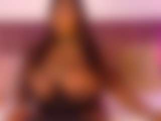 CheneellLorens's Live Sex Cam Show