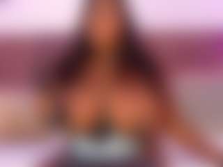 CheneellLorens's Live Sex Cam Show