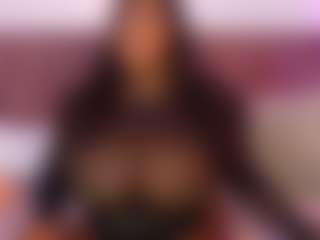 CheneellLorens's Live Sex Cam Show