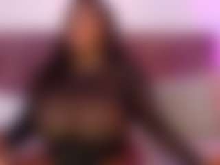 Live cam show with CheneellLorens - BBW Ebony on Mixed Magazine Live