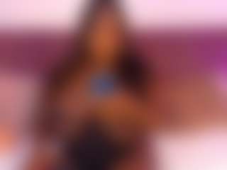 Live cam show with CheneellLorens - Fingers on camwithhim.com