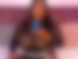 Live cam show with CheneellLorens - Black Dildo on Porn Luv