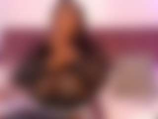 Live cam show with CheneellLorens - Asshole Black on MyBangCams
