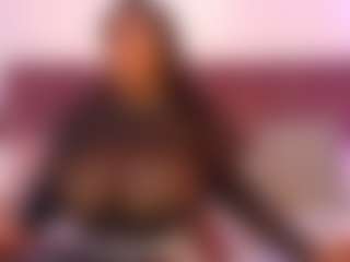 Live cam show with CheneellLorens - Spank Ebony on 1on1-livenow