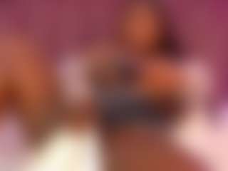Live cam show with CheneellLorens - Black Big Ass on Camsoda