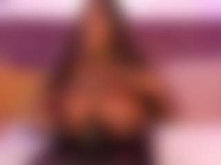 CheneellLorens's Live Sex Cam Show
