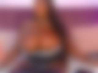 CheneellLorens's Live Sex Cam Show