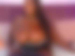CheneellLorens's Live Sex Cam Show