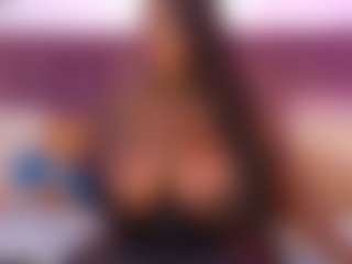 CheneellLorens's Live Sex Cam Show
