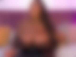 CheneellLorens's Live Sex Cam Show