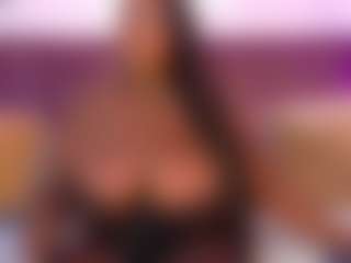 CheneellLorens's Live Sex Cam Show
