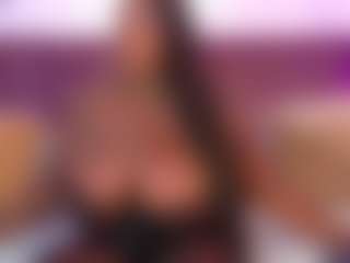 CheneellLorens's Live Sex Cam Show
