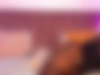 Live cam show with CheneellLorens - Ebony on Camsoda | colombia