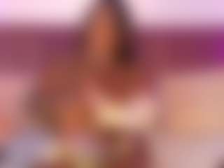 Live cam show with CheneellLorens - Black BBW on livesuperchat.net