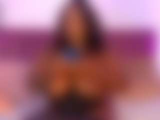 Live cam show with CheneellLorens - Tittyfuck on Camsoda